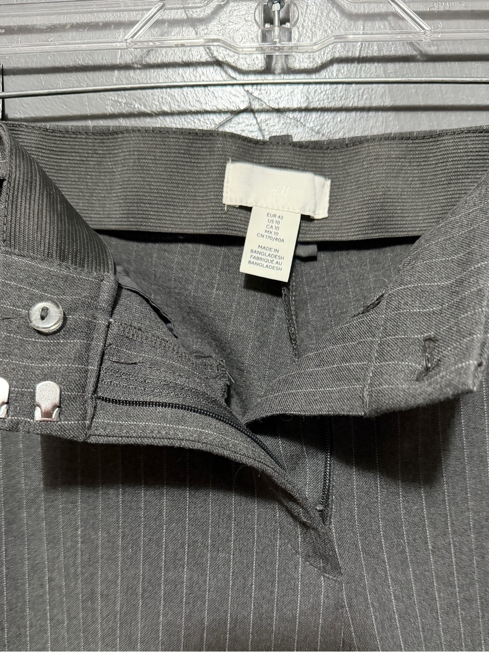 H&M Gray Pinstripe Dress Pants